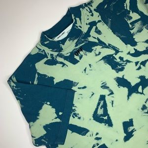 Off-White T shirt